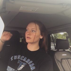 Meet your Posher, Landry